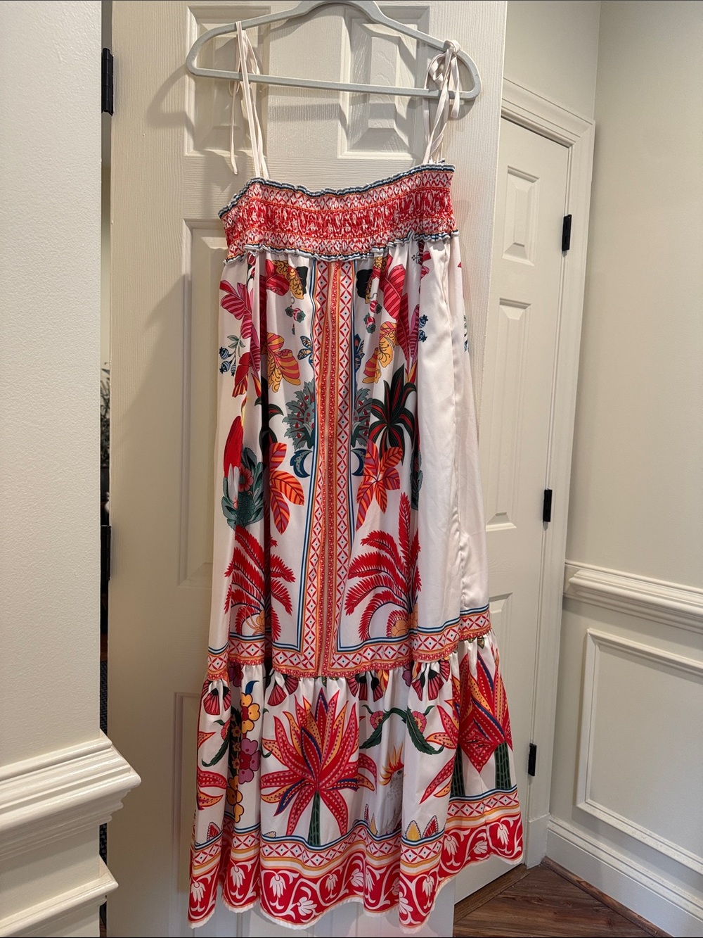 Gorgeous printed summer dress NWOT